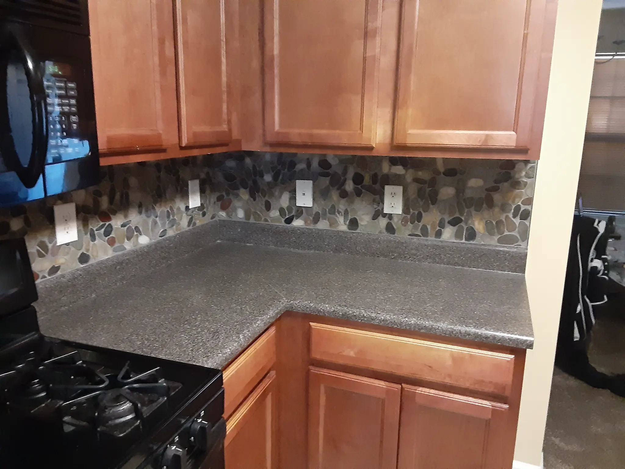 River Rock Backsplash — Corner View